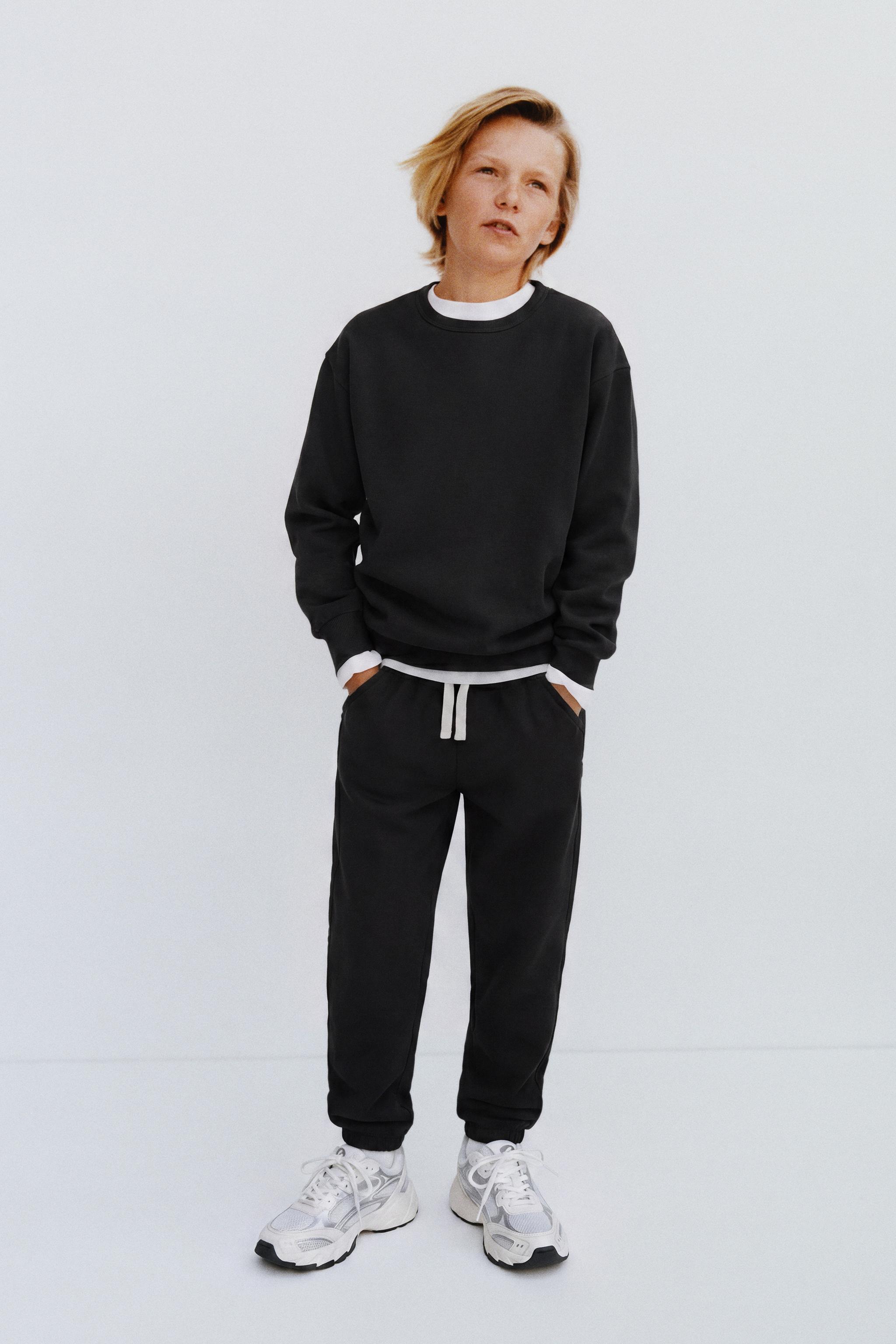 SOLID FLEECE JOGGERS WITH LABEL